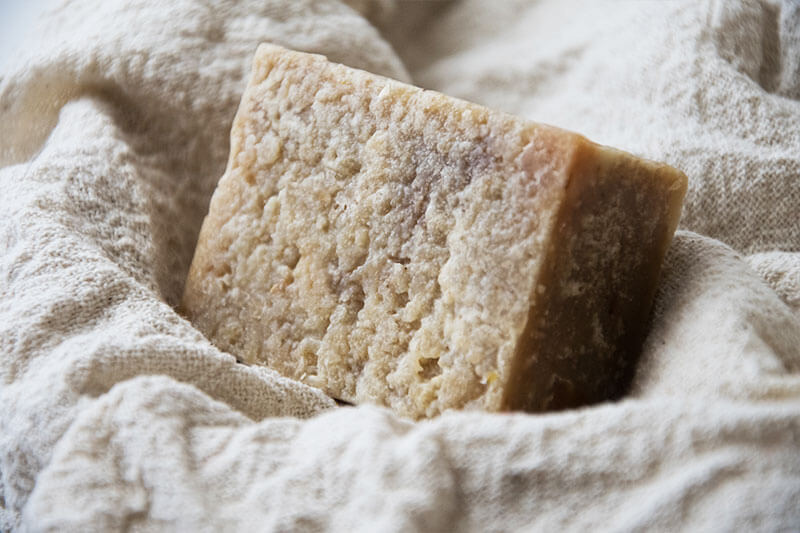 Săpun natural cu cătină și miere, 110gr(+/- 10gr) image 1