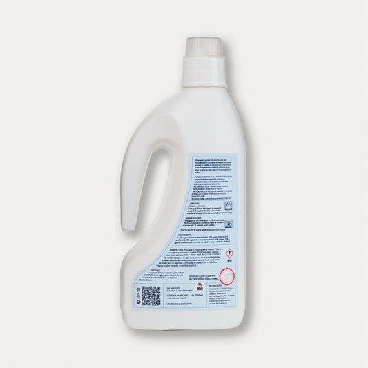 Detergent natural pentru rufe albe cu ulei esential de Pin, 1500ml
