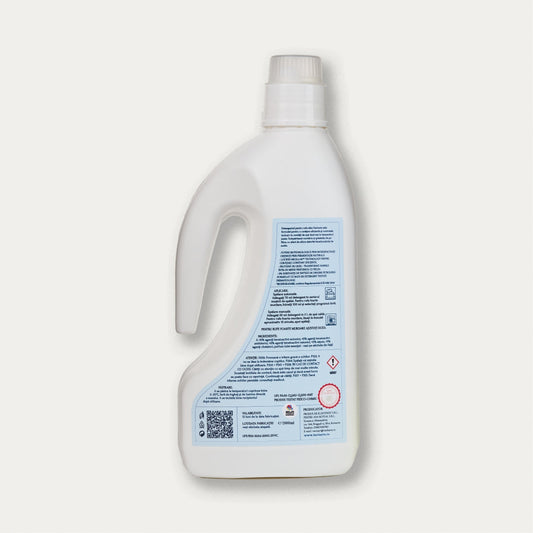 Detergent bio degradabil ecologic pentru rufe albe cu ulei esential de Mușețel, 1500ml