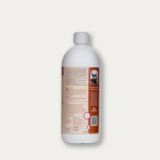 Detergent bio degradabil pentru suprafete de lemn cu ulei esențial de Lavandă, 1000ml, bio Romania Herbaris.