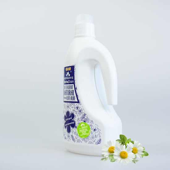 Detergent organic pentru rufe albe cu ulei esential de Mușețel, 1500ml
